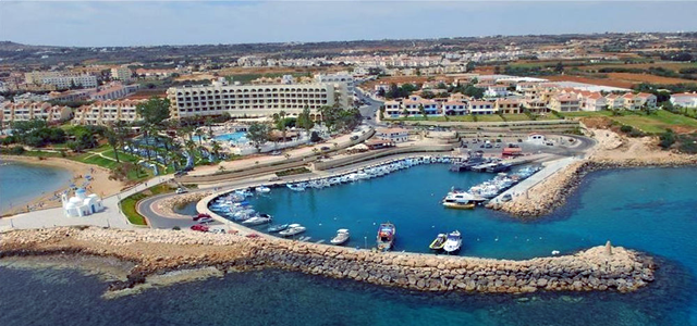 PLASIS Real Estate + Development | Cyprus